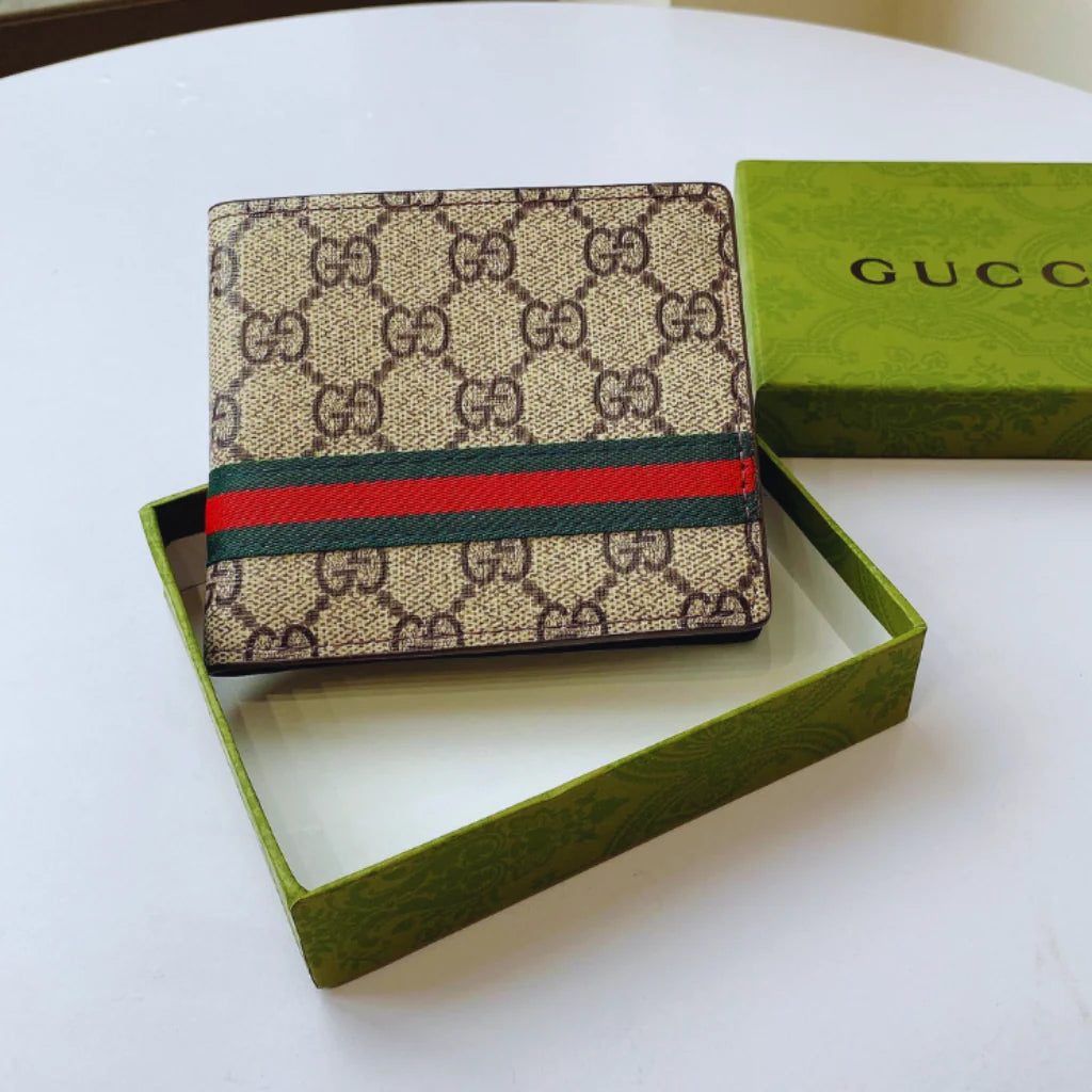 GUCCI Luxury Wallet Edition: Iconic Style, Refined Craftsmanship.