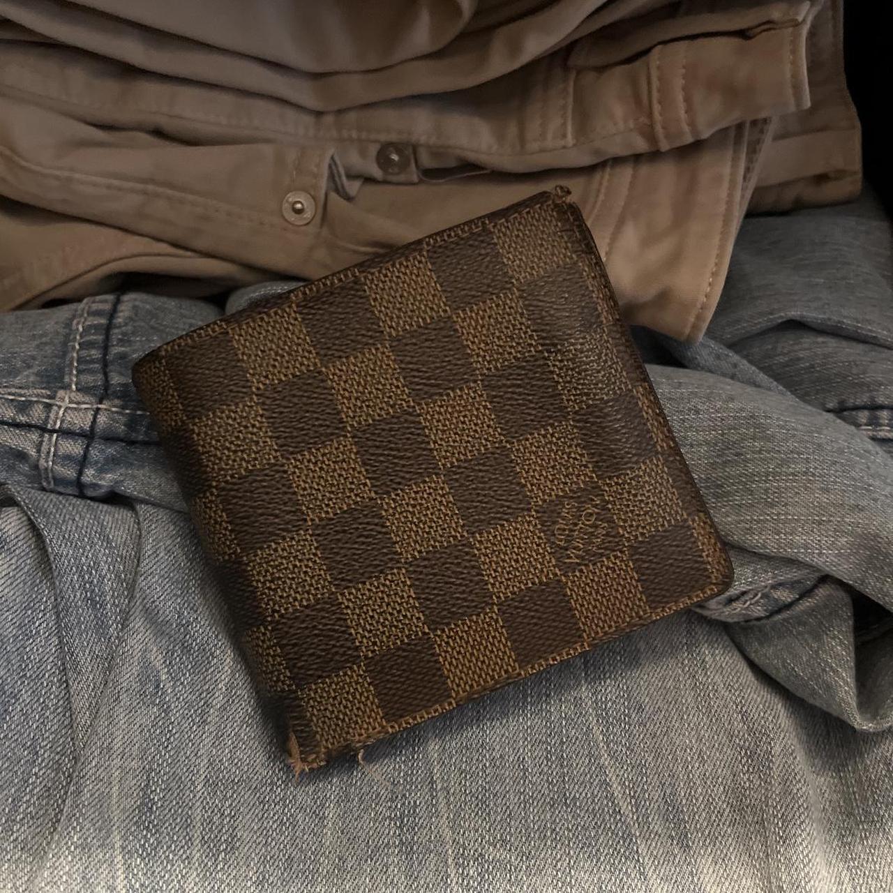 💼Louis Vuitton Men’s Designer Wallet – Stylish & Durable