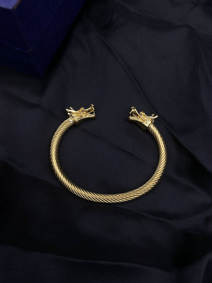 Luxury Gold Dragon Bracelet: Premium Craftsmanship, Affordable Price.